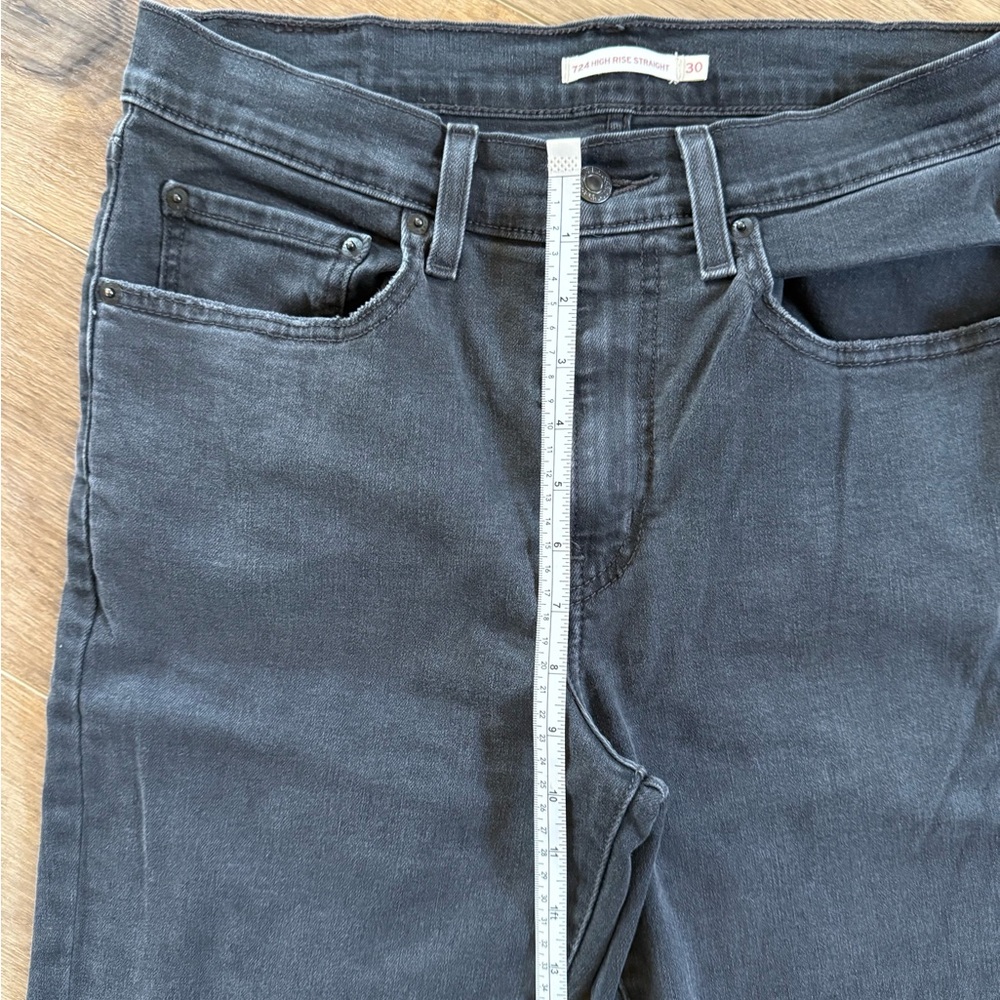 Levi’s Women's Black Distressed Jeans Size 30 - Picture 3 of 7
